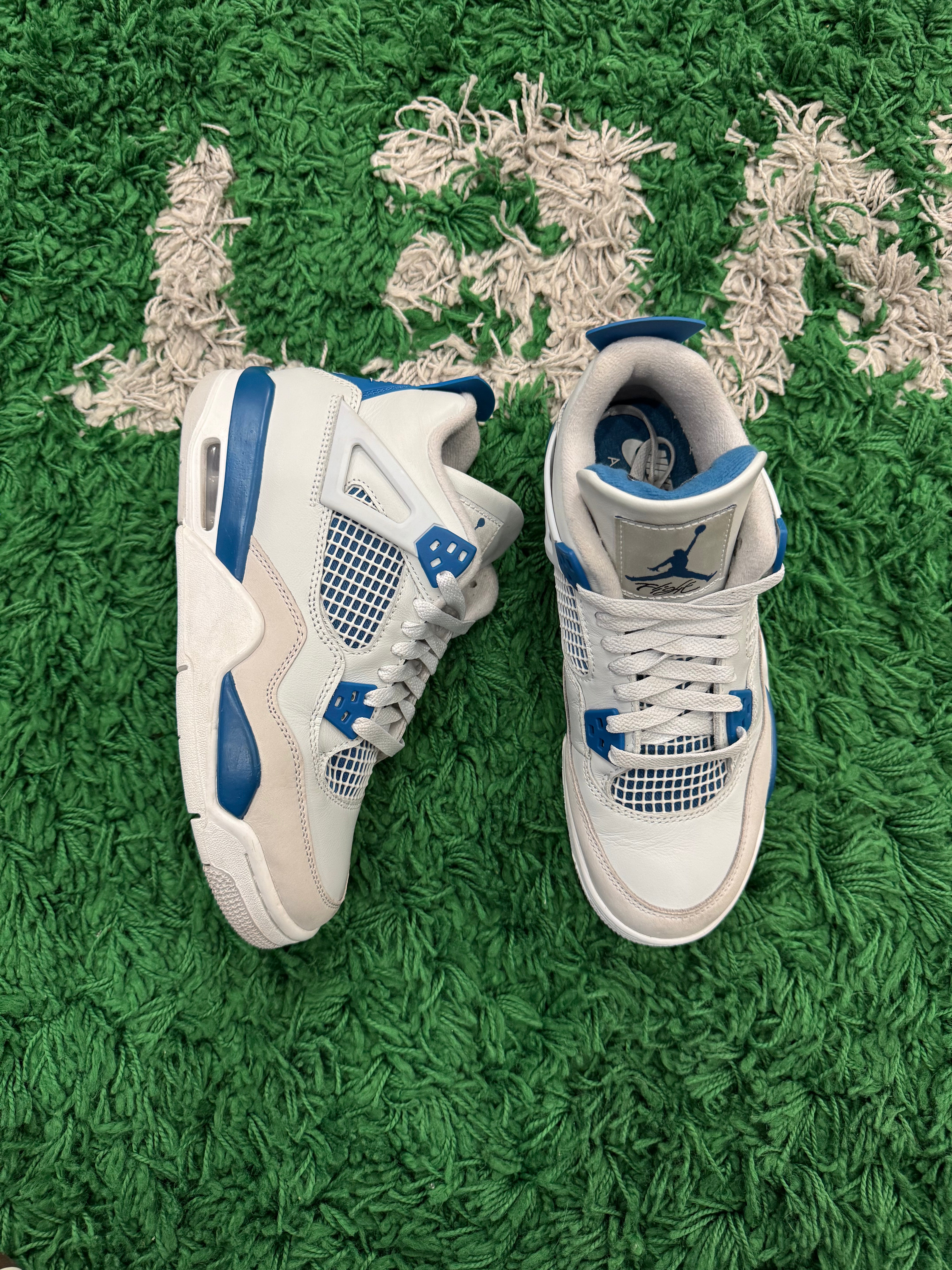 Jordan 4 Military Blue (VNDS)